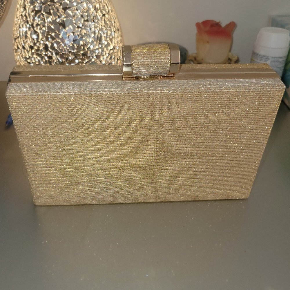 Gold clutch